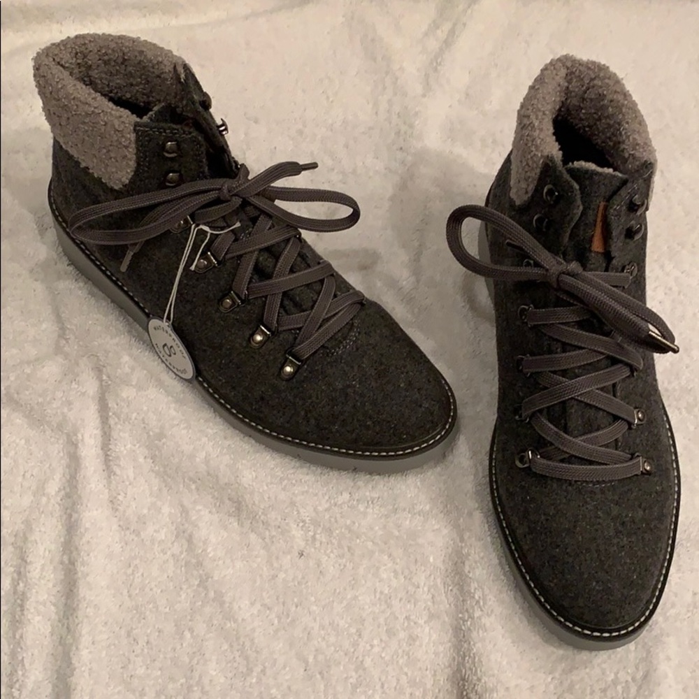 *Brand New* Dr. Scholls Ankle Boot (Sentinel)